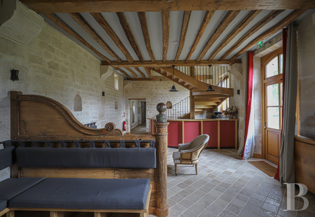 A large 18th century farmhouse and dovecote transformed into a hotel in the Oise, near Senlis - photo  n°11